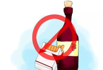 患上,甲亢,之后,在,饮食上,要,注意,是什么,不要吸烟、喝酒或吃刺激性食物